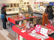 2011年12月に開催した第3回チャリティ展示会の様子です。