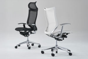 【オカムラ】 ”イタルデザイン” がデザインした 「ワークチェア」